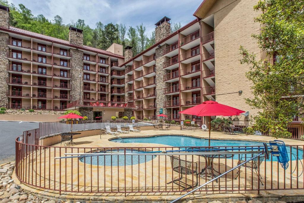 Quality Inn & Suites Gatlinburg - image 6