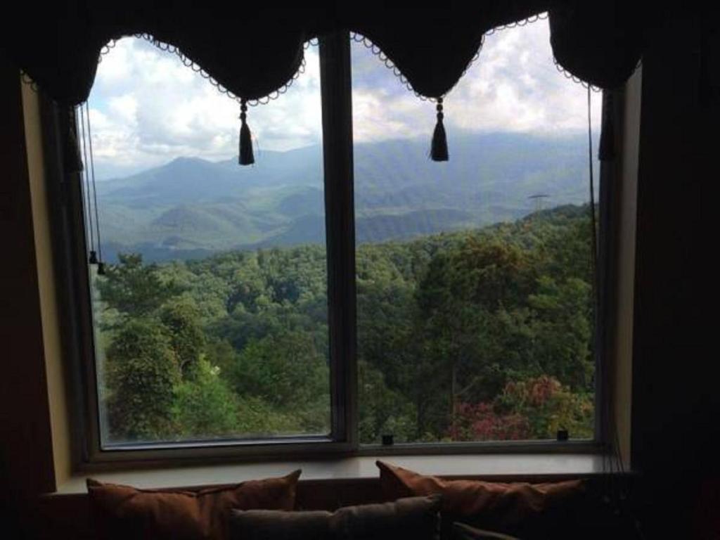 Our Place in the Smokies - main image