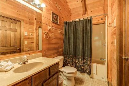 Fawn Cabin 1 Bedroom Sleeps 4 Hot Tub Private Pets Gas Fireplace - image 19