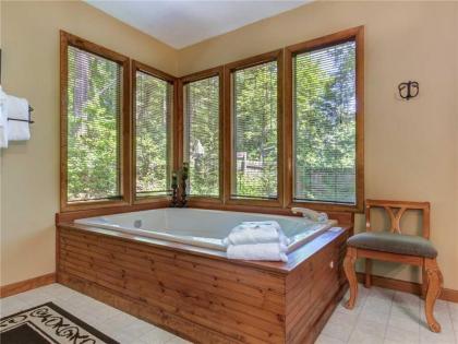 Between Here & There 2 Bedrooms Sleeps 6 Views Hot Tub - image 15