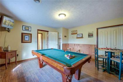 Annie’s Smoky View 2 Bedrooms Hot Tub Pool Table Views Sleeps 6 - image 18