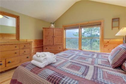 Enchanted View Lodge 3 Bedrooms Sleeps 10 Pool Access Mountain View - image 17