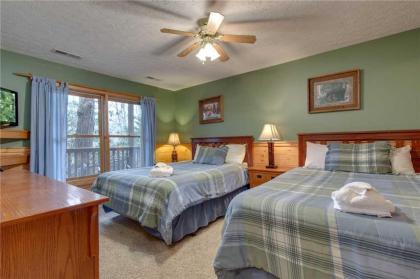 Above the Clouds 4 Bedrooms Pool Access Private Gaming Sleeps 16 - image 20