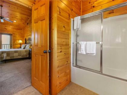 Big Sky Lodge II 7 Bedrooms Sleeps 28 Theater Arcades Hot Tub Gazebo - image 16