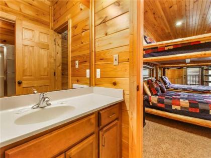 Big Sky Lodge II 7 Bedrooms Sleeps 28 Theater Arcades Hot Tub Gazebo - image 18