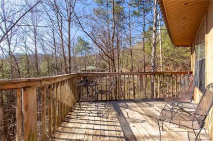 Mountain High View 3 Bedrooms Pool Access Fireplace WiFi Sleeps 8 - image 12