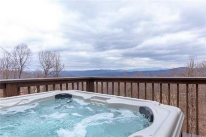 Kickback Kabin 3 Bedrooms Deck Hot Tub Pool Access Sleeps 6 - image 12