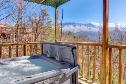 Smoky Mountain Dreams 3 Bedrooms Pool Access Hot Tub WiFi Sleeps 7 - image 18