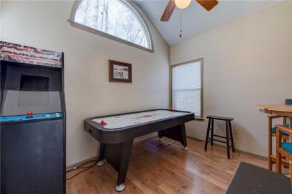 God's View 2 Bedrooms Pet Friendly Mountain View Hot Tub Sleeps 4 - image 2