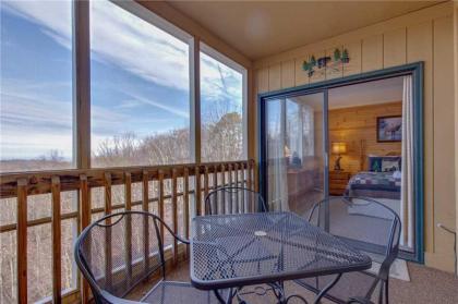 Ski View Mountain Resort 305 2 Bedrooms Mountain Views WiFi Sleeps 6 - image 11