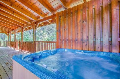 Hemlock Manor 3 Bedrooms Sleeps 10 WiFi Game Room Hot Tub Fireplace - image 3