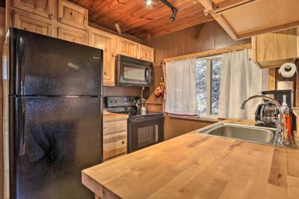 A-Frame Gatlinburg Home with Hot Tub 2 Mi to Parkway - image 17