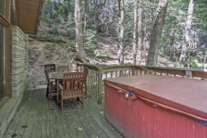 A-Frame Gatlinburg Home with Hot Tub 2 Mi to Parkway - image 6