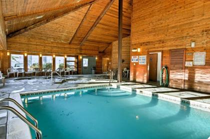 High Life about Condo with Community Pool in Gatlinburg - image 18