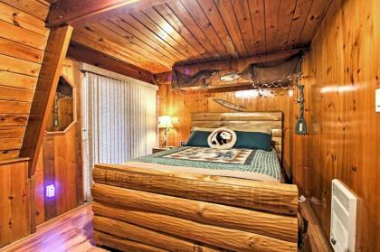 A-Frame Gatlinburg Cabin with Deck and Private Hot Tub! - image 10