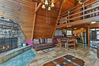 A-Frame Gatlinburg Cabin with Deck and Private Hot Tub! - image 5