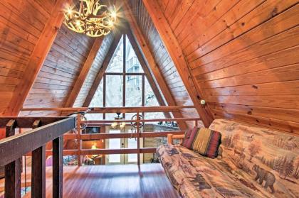 A-Frame Gatlinburg Cabin with Deck and Private Hot Tub! - image 9