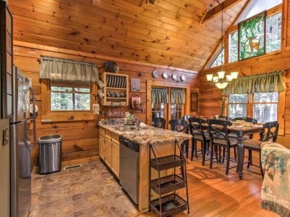 Cozy Nest - Gatlinburg Cabin with Porch and Jacuzzi! - image 11