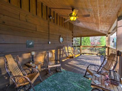 Cozy Nest - Gatlinburg Cabin with Porch and Jacuzzi! - image 18