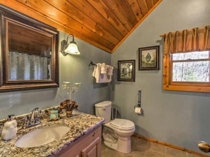 Cozy Nest - Gatlinburg Cabin with Porch and Jacuzzi! - image 8