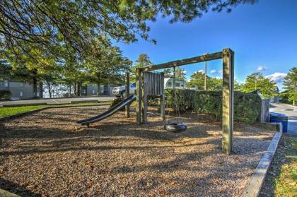 Gatlinburg Condo with Pool Access Balcony and Mtn View - image 11