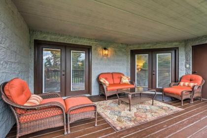 High Alpine Condo with Pool Less Than 1Mi to Ober Gatlinburg - image 8