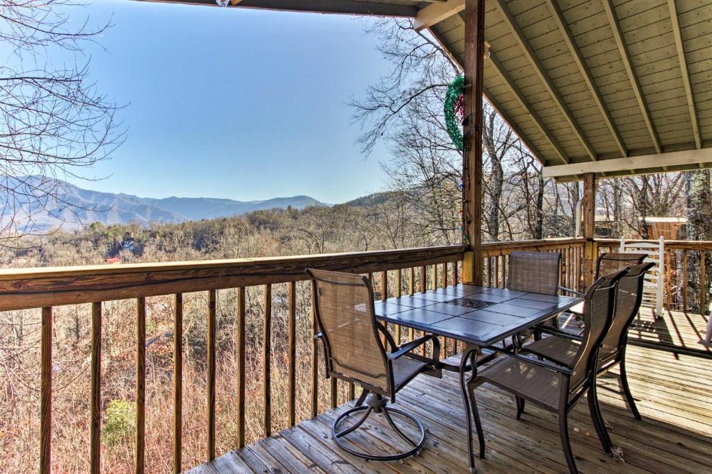 Mountain Views Await about Gatlinburg Cabin with Hot Tub! - image 6