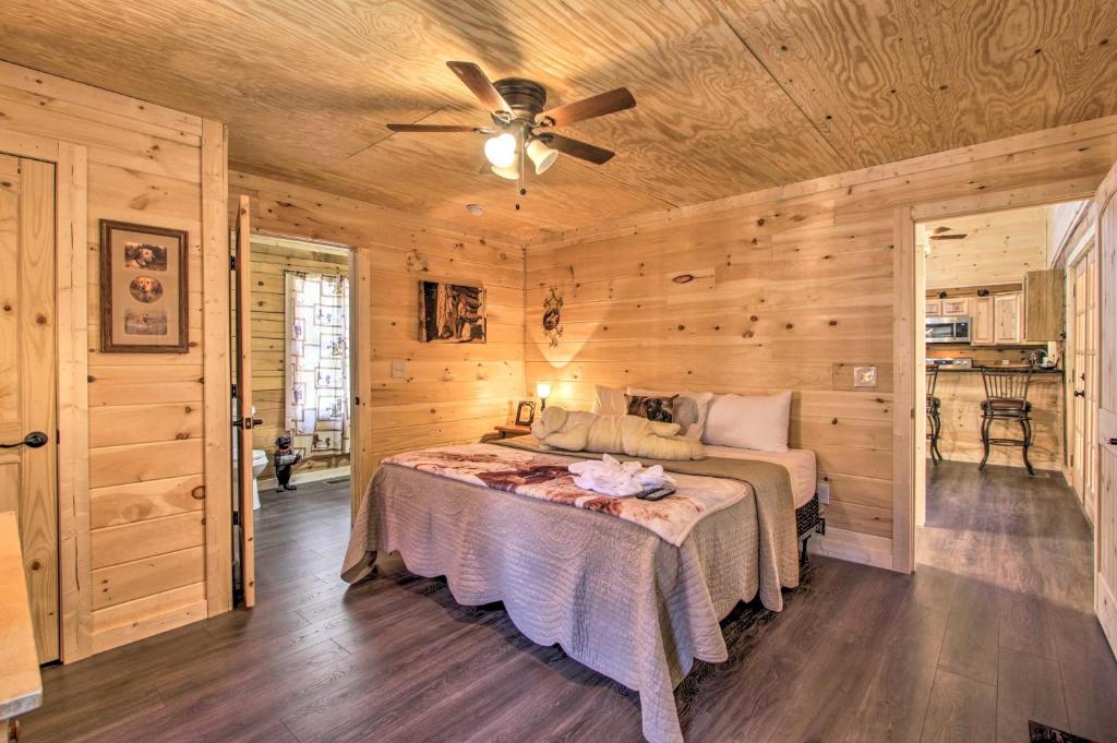 Rustic Gatlinburg Getaway with Hot Tub and Kids Loft! - image 2