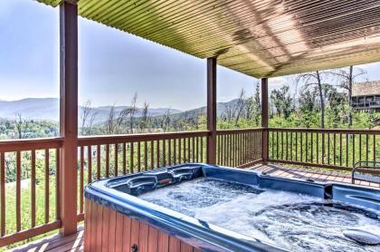 Stunning Mountain View Gatlinburg Cabin with Hot Tub - image 19