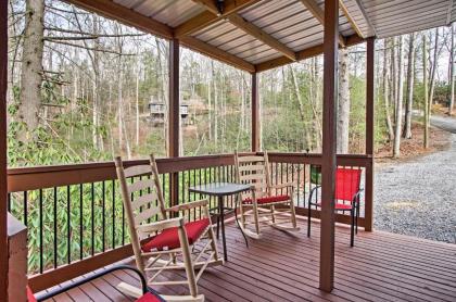 Quaint Smoky Mtn Cabin - 4 Mi to Dtwn Gatlinburg! - image 18