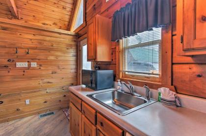 Two Hearts Gatlinburg Cabin with Hot Tub Amenities - image 9