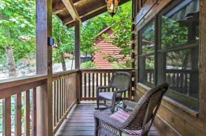 Romantic Gatlinburg Studio Cabin with Hot Tub and Deck - image 19