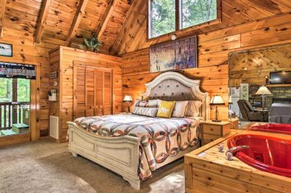 Romantic Gatlinburg Studio Cabin with Hot Tub and Deck - image 8