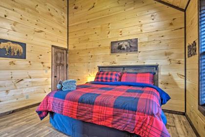 Lightning Bug Lookout Luxury Mountain View Cabin! - image 5