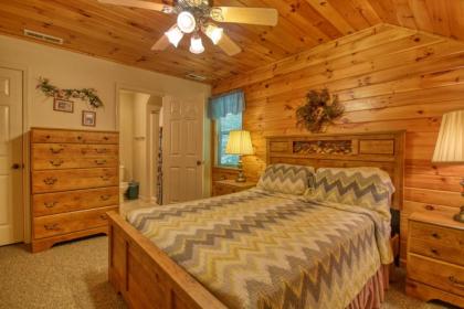 Mountain Hideaway #338 by Aunt Bug's Cabin Rentals - image 19