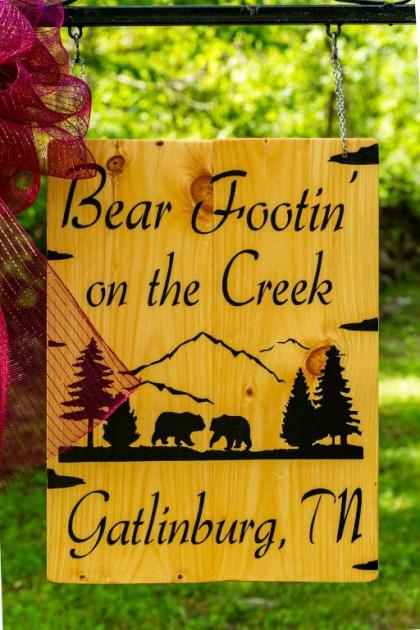 BEAR FOOtIN on the CREEK