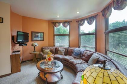 Beautiful Mountain Views and Privacy. Minutes to downtown Gatlinburg and National Park - image 15