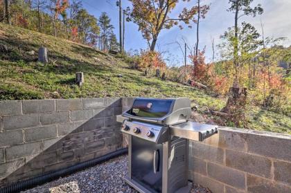 Spacious Mountain Retreat with Hot Tub and Views! - image 10