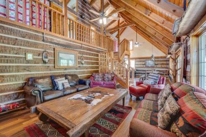 Hand Hewn Hideaway Stunning Gatlinburg Cabin with Hot Tub Table Games and Outdoor Oasis - image 10