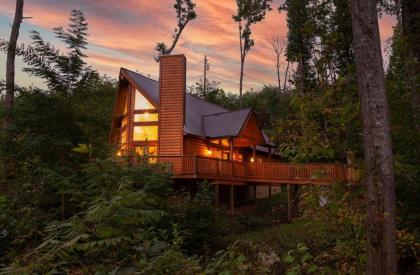 Creekside Manor cabin Tennessee