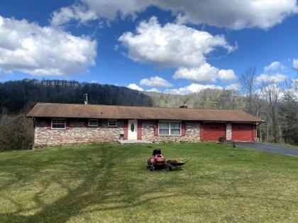 Cabin in Gatlingburg L - image 2