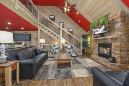 Smoky Mountain Plunge chalet