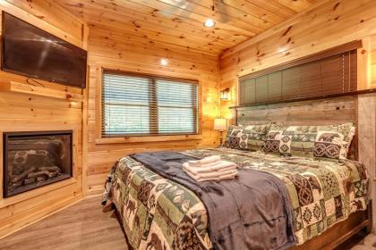 Gatlinburg Cabin with Private Hot Tub by Staycating - image 19