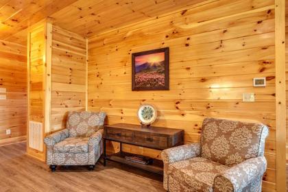 Gatlinburg Cabin with Private Hot Tub by Staycating - image 7