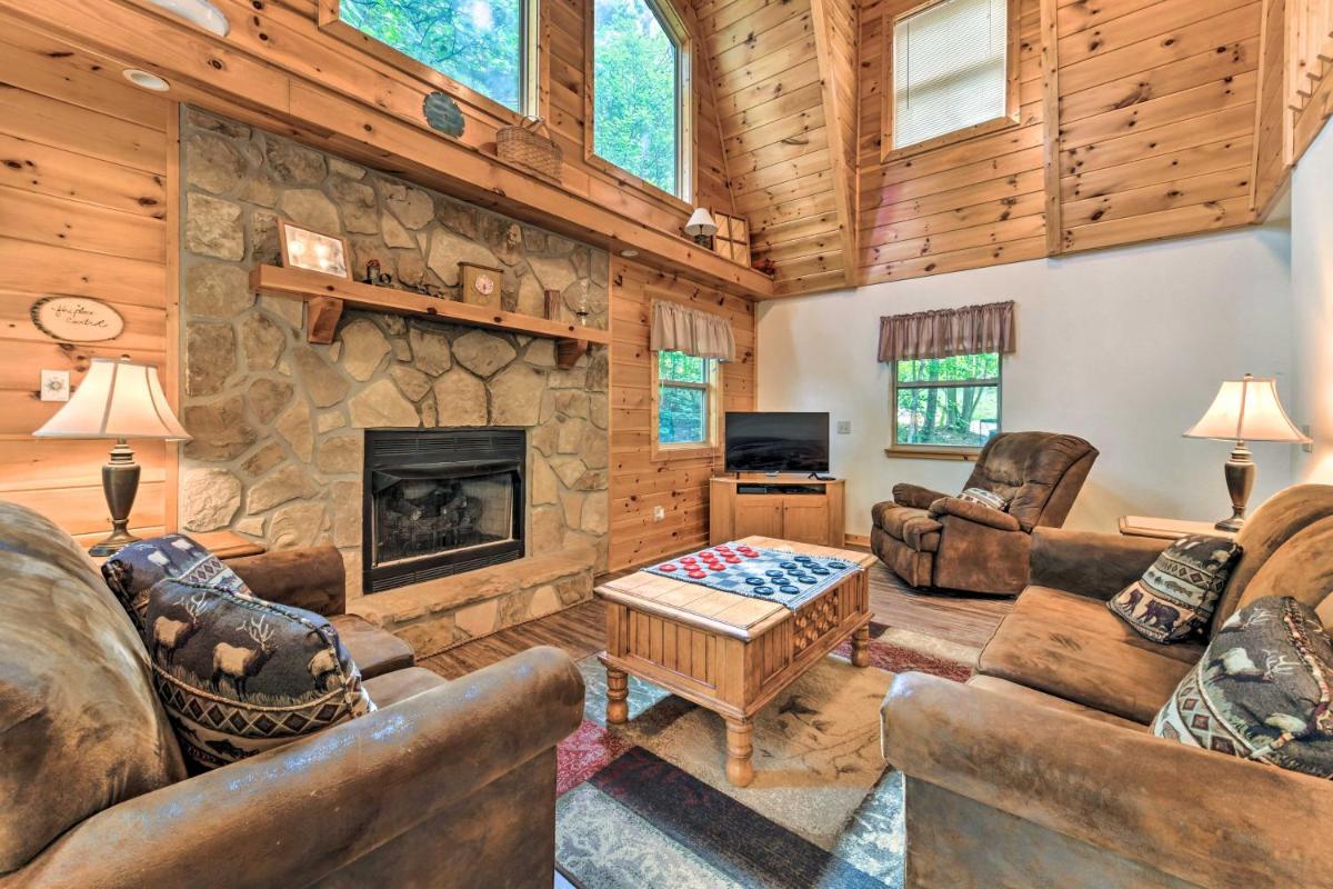 Spacious Gatlinburg Cabin with Private Hot Tub! - main image