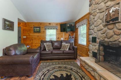 Greenbrier Woods Log Cabin with Hot Tub Stone Wood Fireplace Covered Deck and Close to Gatlinburg - image 8