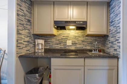 Condo 103 at Gatlingburg Downtown - image 2