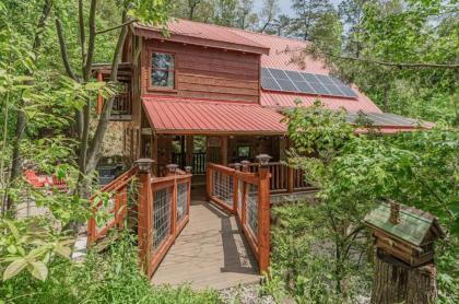 Powdermill Hill Cabin cabin - image 2