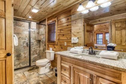 Cub Path Lodge - Luxurious 5 5 with Theatre Room and Mountain Views! cabin - image 19