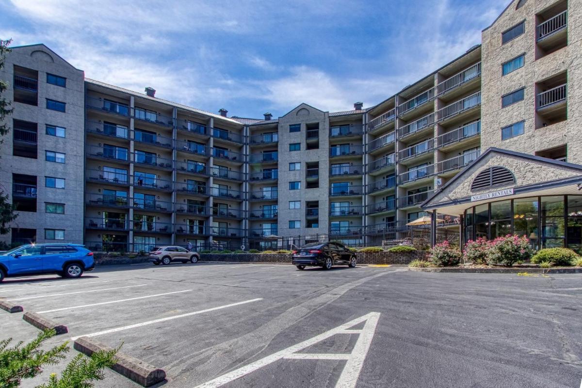 Mountain Splendor 105 - Beautiful Condo in the Heart of Gatlinburg condo - main image